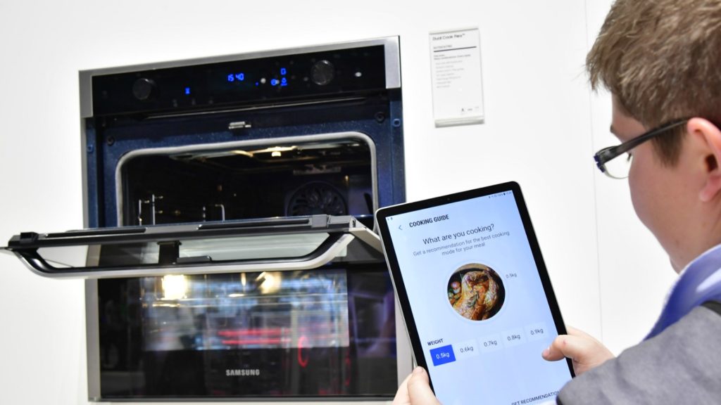 Samsung invests in kitchen retail support team