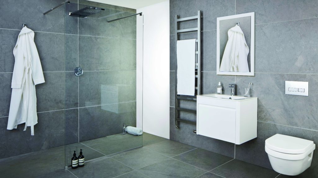 SHOWER TRAYS: Take the floor 10