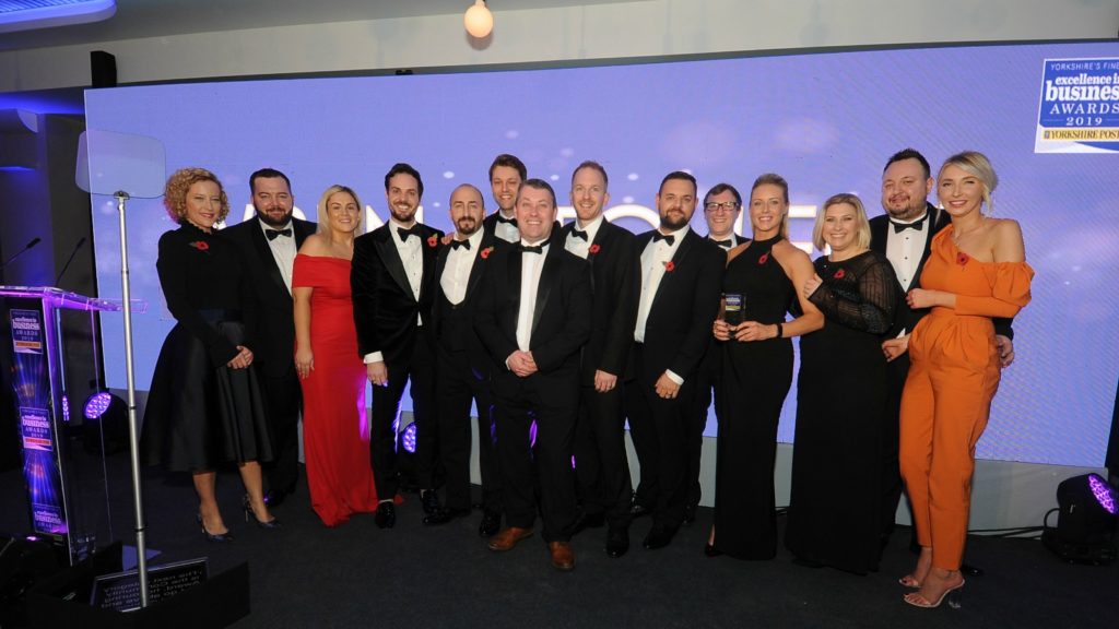 Wren Kitchens wins Excellence in Business Award
