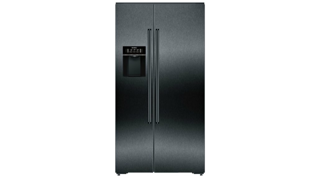 Connected American-style fridge-freezer unveiled by Siemens 1