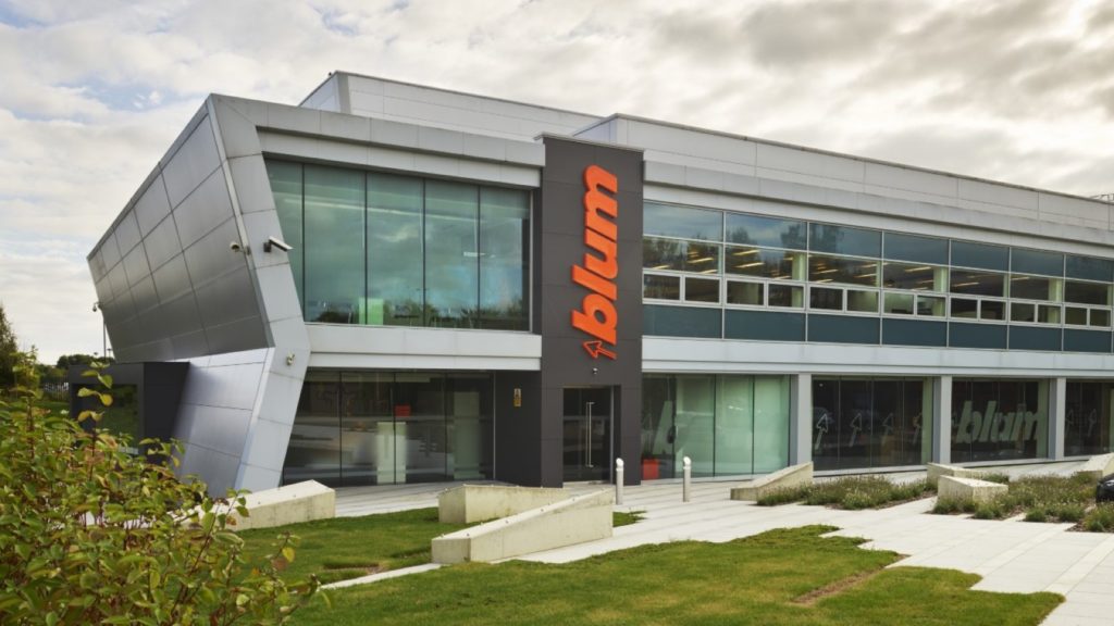 Blum | "If you want to partner retailers, you have to offer more value" 1