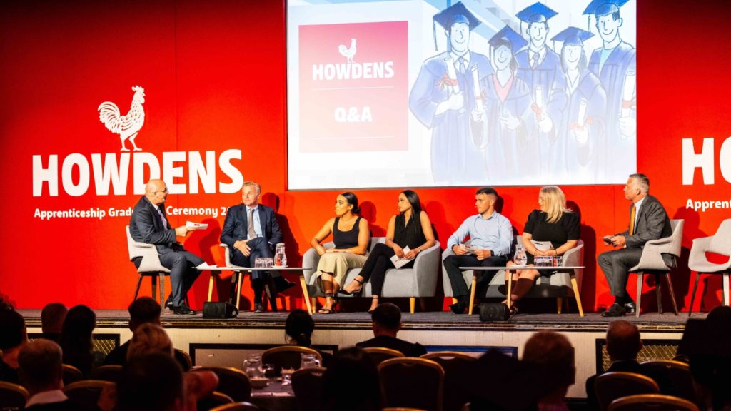 Howdens celebrates “record” graduating apprentices