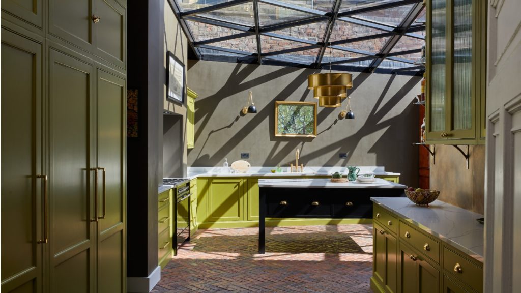 Real-life projects Kitchen extension with geometric glass roof 3