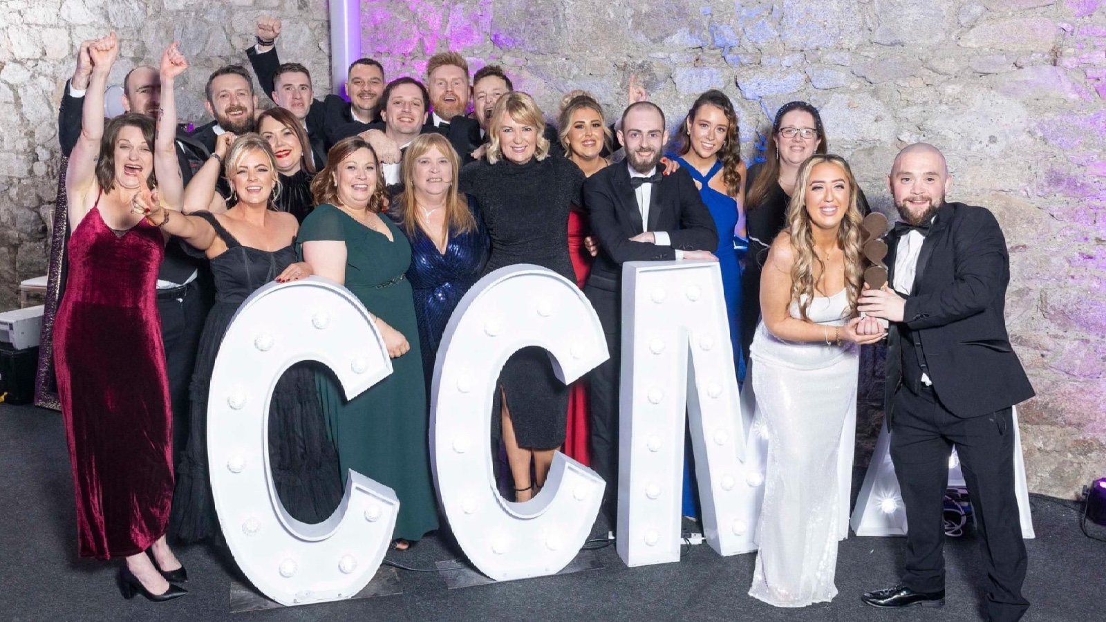 Merlyn Showering wins Customer Services Centre Award KBN